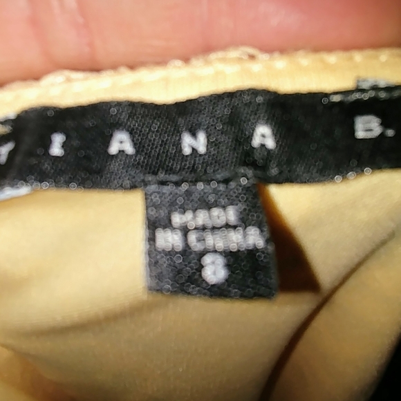 Lacy little yellow dress! - Picture 7 of 11